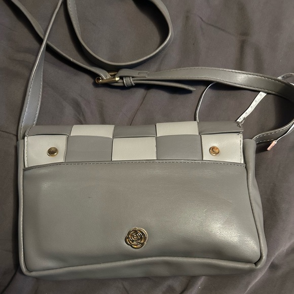 Carlos Santana crossbody - Picture 3 of 6